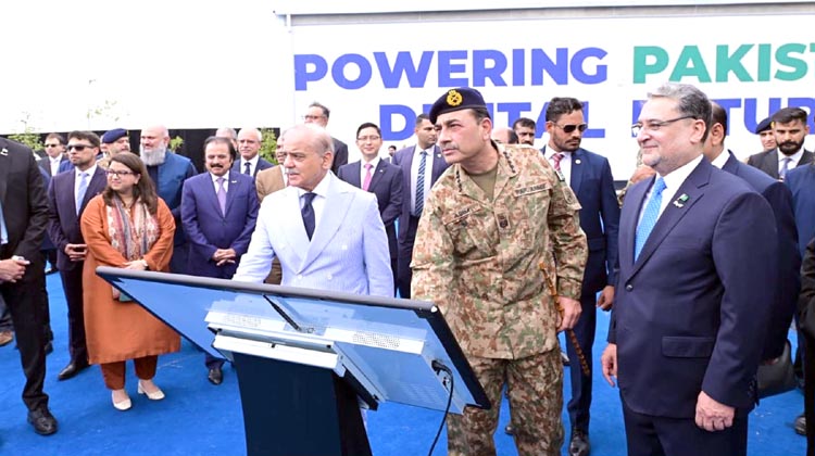 وزیراعظم اور فیلڈ مارشل نے اسکائی47 ڈیٹا سینٹر قراقرم ون کا افتتاح کردیا