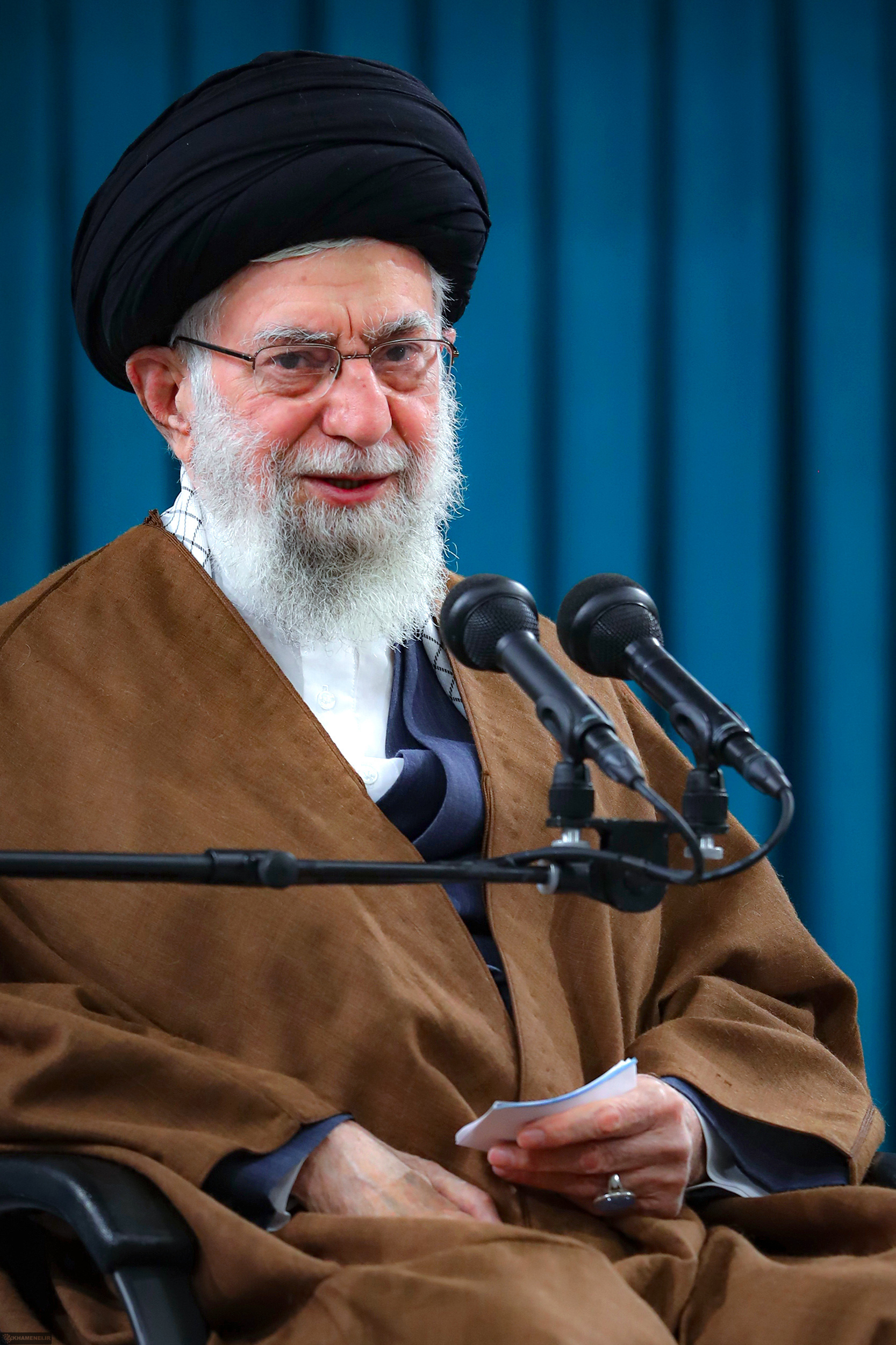 ایران کے سابق سپریم لیڈر علی خامنہ ای کی نماز جنازہ ادا کردی گئی