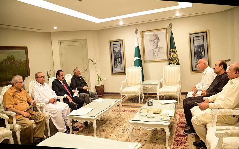 وفاقی حکومت بلوچستان کے عوام کی معاشی ترقی، خوشحالی اور جائز مطالبات کے حل کے لیے پرعزم ہے، اسحق ڈار