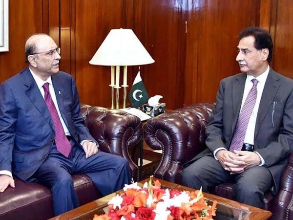 ججز سمری پر دستخط نہ کرنے کا معاملہ، صدر سے مذاکرات کا ٹاسک اسپیکر قومی اسمبلی کے سپرد