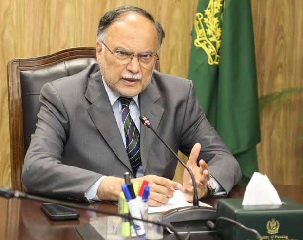 سی پیک کا پہلا مرحلہ توانائی و بنیادی ڈھانچے کے بحران میں مدد گار ثابت ہوا ،احسن اقبال